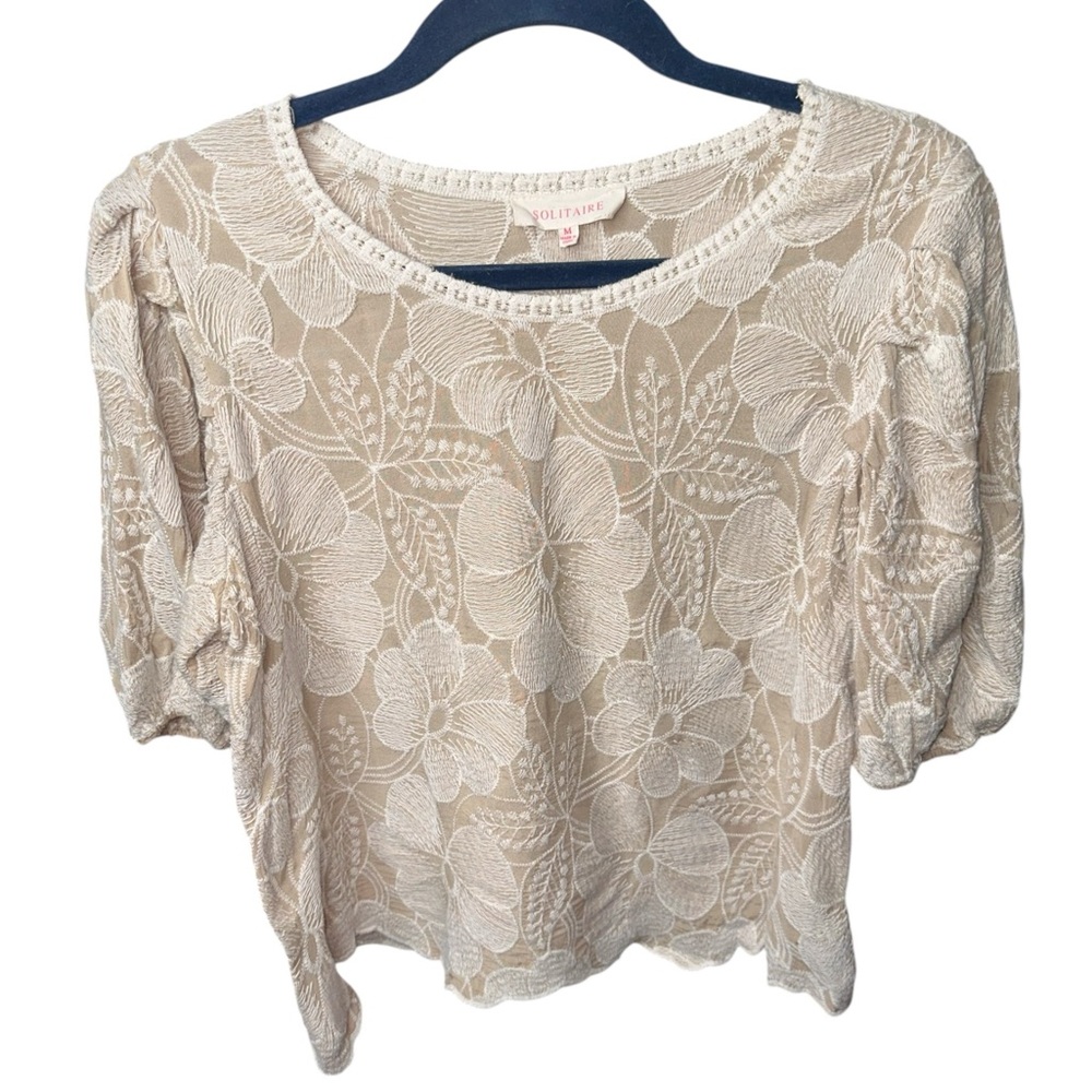 Solitaire Boho Size Medium Beige Floral Embroidered stitched Cropped Blouse.